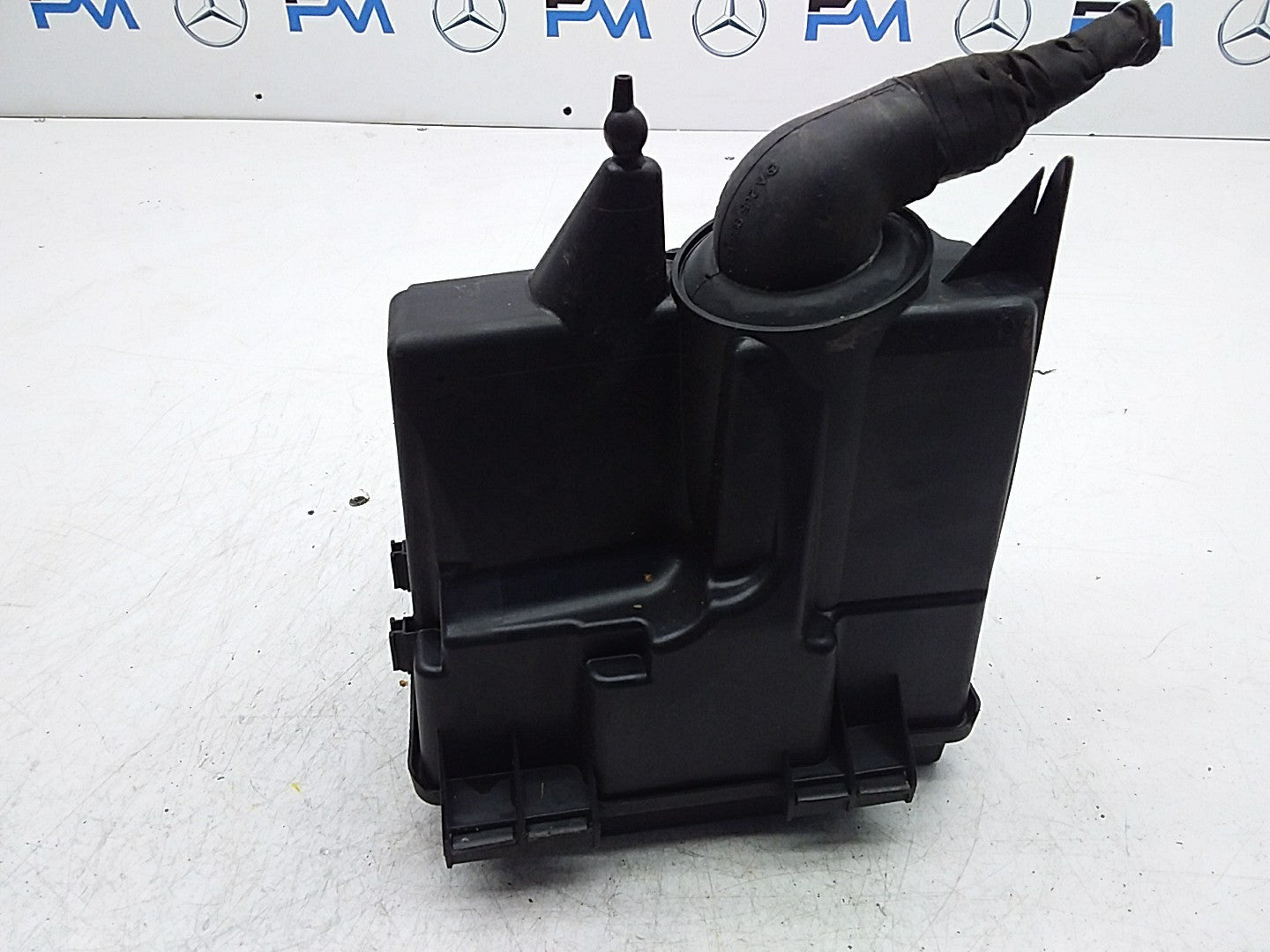 Mercedes C-CLASS  W205 Fuse Relay Junction Box A2059981301 FMF144
