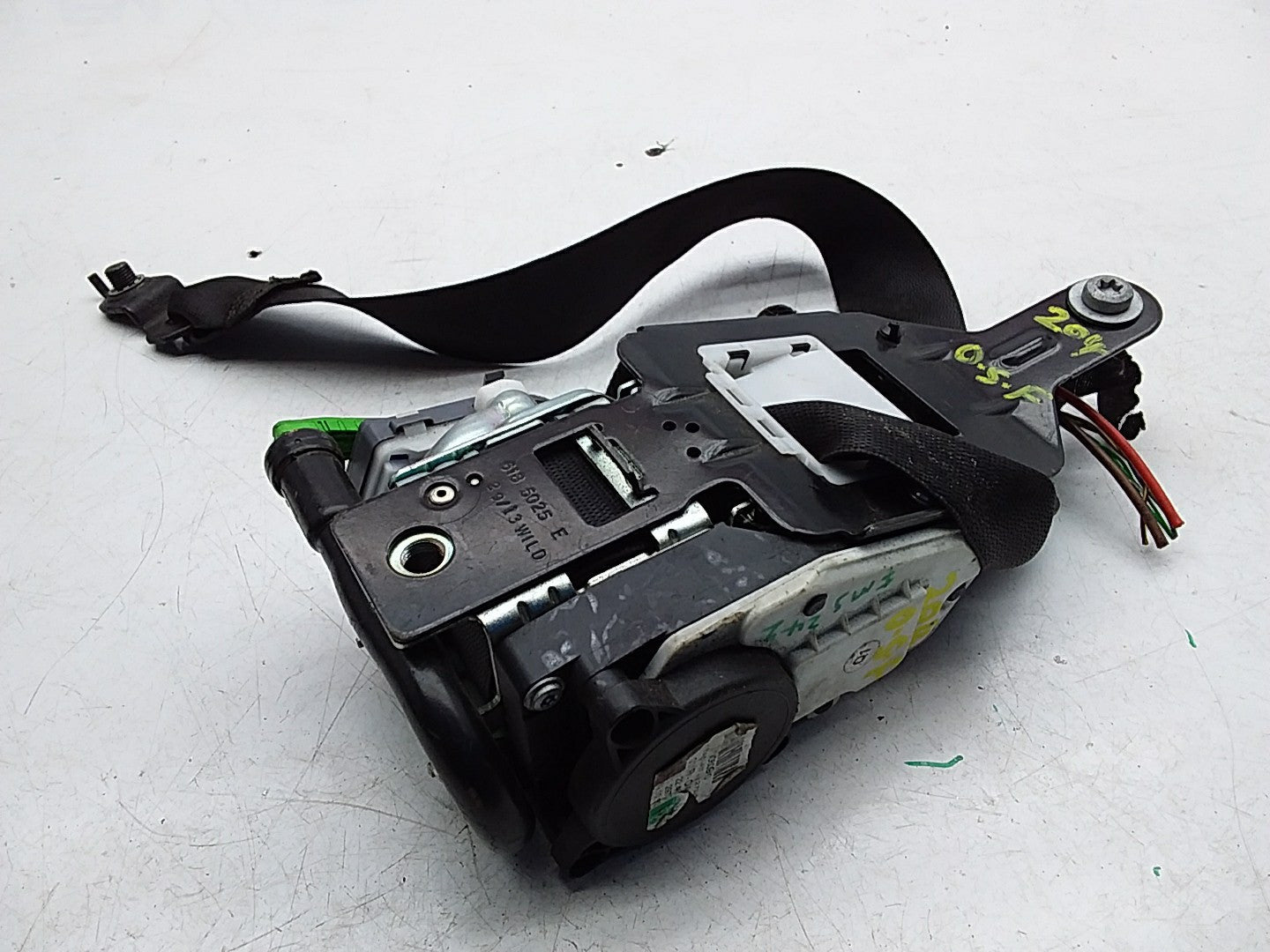 MERCEDES C-CLASS W204 SEAT BELT FRONT RIGHT DRIVER SIDE A2048601885 FMS242 OSF