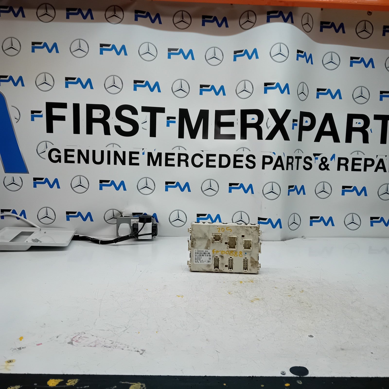 MERCEDES C-CLASS SAM CONTROL MODULE W205 A2059007339 FM00888