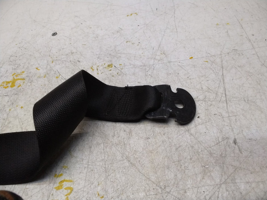 MERCEDES A CLASS W176 REAR L / R SIDE SEAT BELT A1768602385 FMS171 NSR OSR
