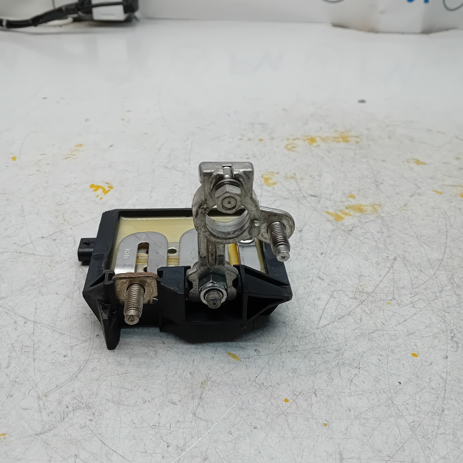 MERCEDES  C E CLASS W205 W213 NEGATIVE BATTERY CLAM TERMINAL A0009061505 FM00978
