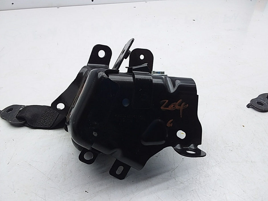 MERCEDES C-CLASS W204 SEAT BELT REAR  LEFT PASSENGER SIDE A2046301731 FMS207 NSR