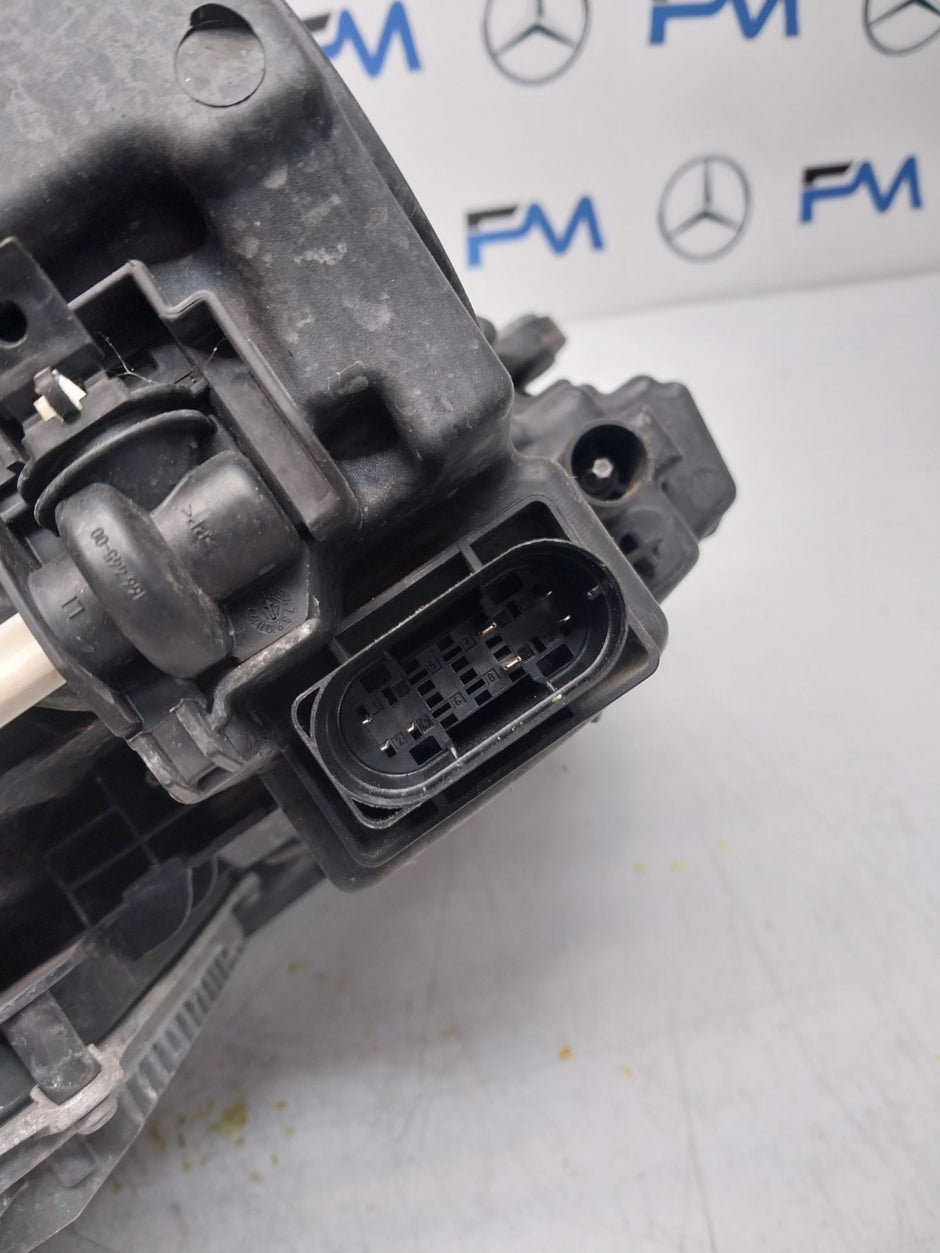MERCEDES E-CLASS 2014 ONWARDS W213 HEADLIGHT PASSENGER NS A2139064104 FMH154