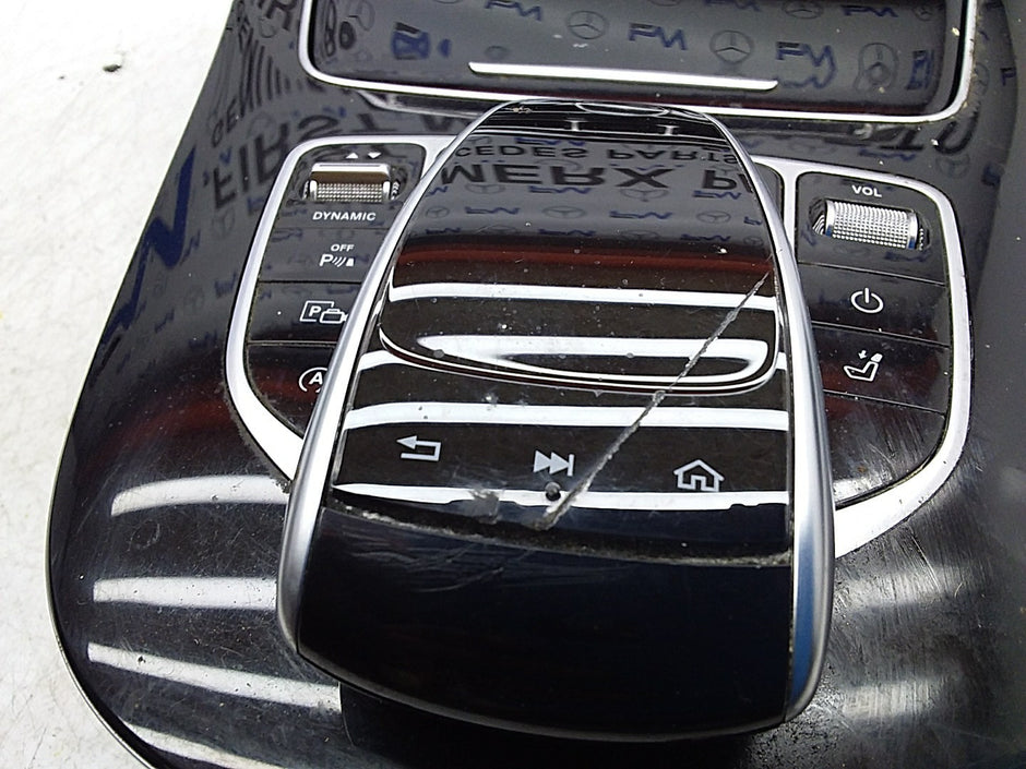 2016-2019 MERCEDES E CLASS W213 CENTRE  CONSOLE  A2138100815 FMK09 (DAMAGED)