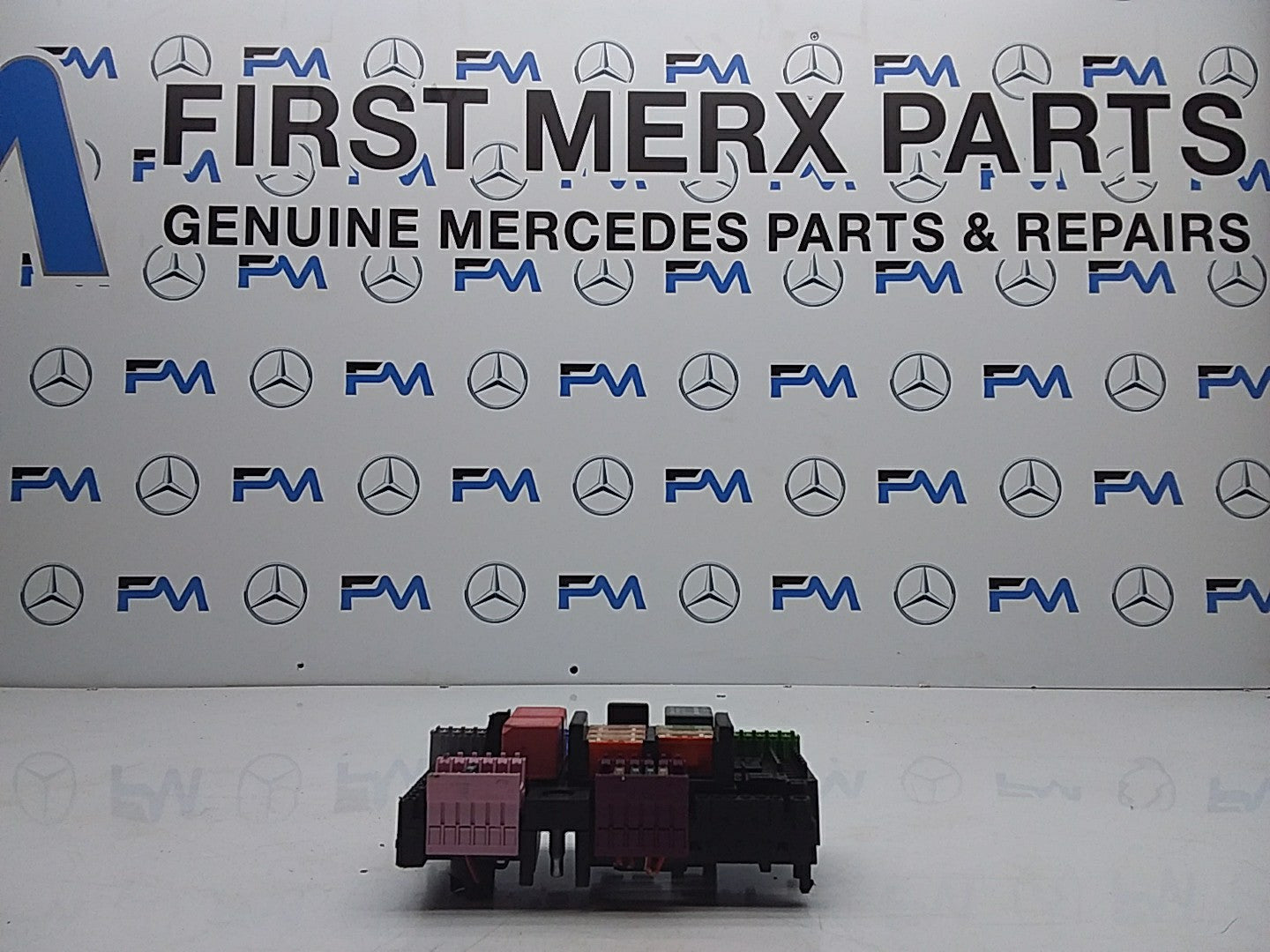 MERCEDES E CLASS FUSE RELAY BOX A2139068801 W213 2016 ONWARDS FMF57