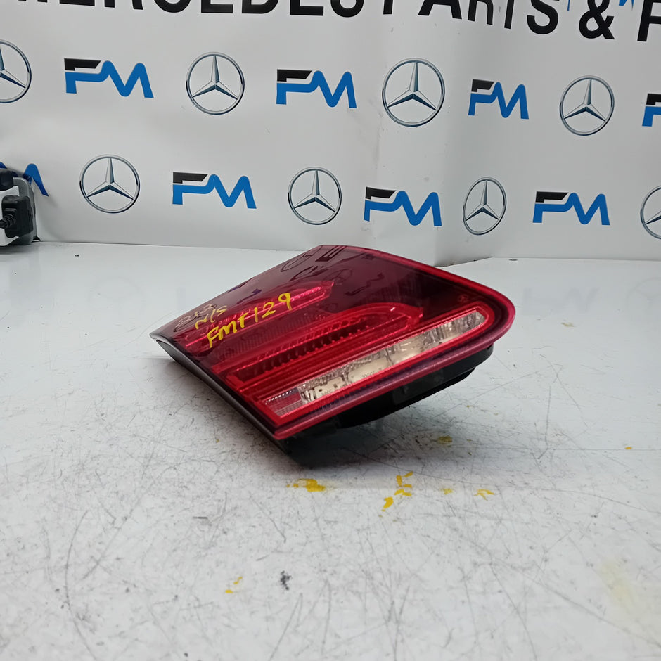 MERCEDES E-CLASS W212 PASSENGER SIDE NS REAR TAIL LIGHT 2011 FMT129