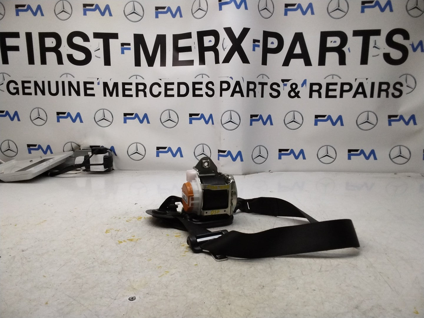 MERCEDES A-CLASS  FRONT RIGHT SEAT BELT WITH PRETENSIONER A1778600800 FMS407 OSF