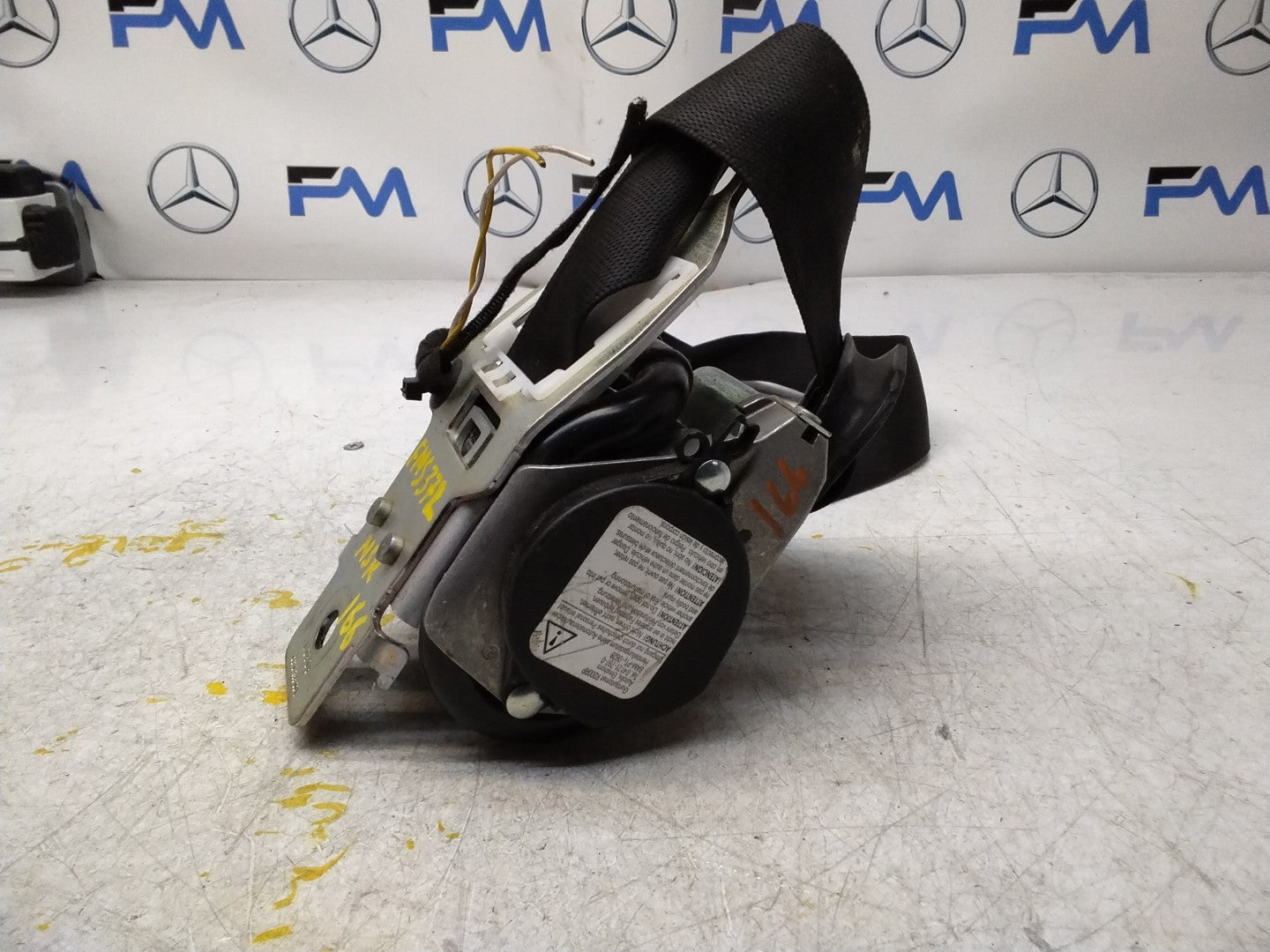 MERCEDES BENZ GLE W166 SIDE REAR SEAT BELT A1668603185 FMS372 NSR