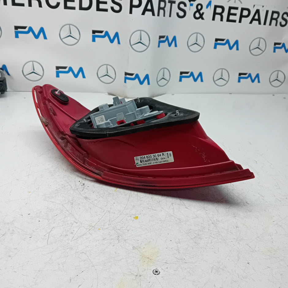 MERCEDES C-CLASS W204 DRIVER SIDE OS REAR TAIL LIGHT A2048203064 2011 FMT120