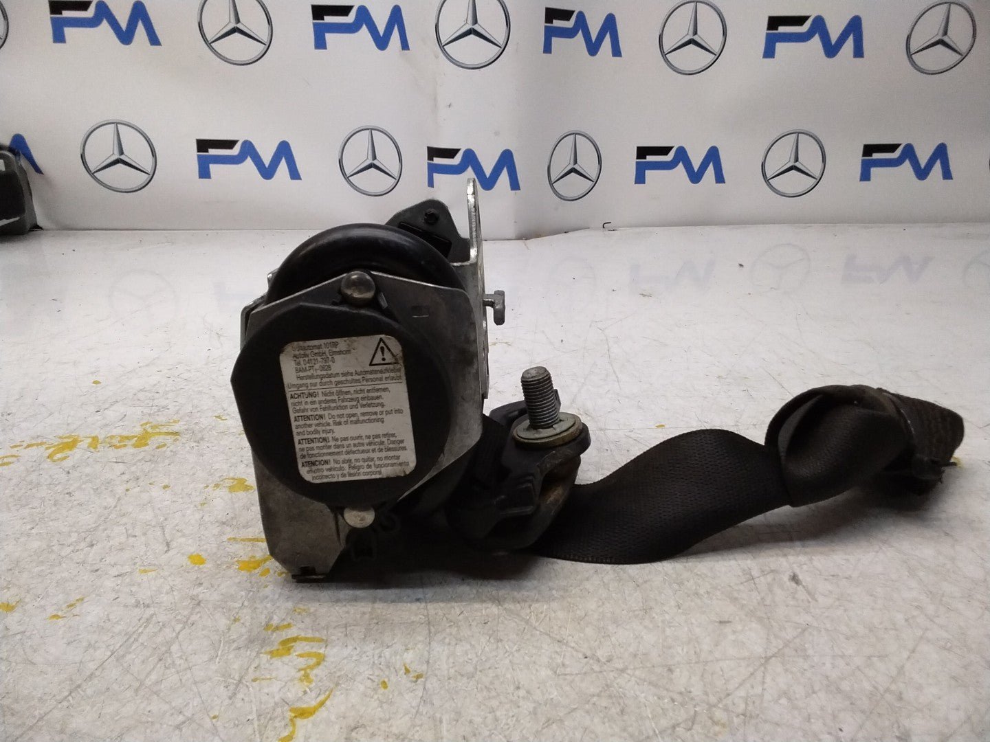 MERCEDES BENZ W169 A CLASS REAR SEAT BELT RIGHT SIDE A1698600685 FMS361 OSR