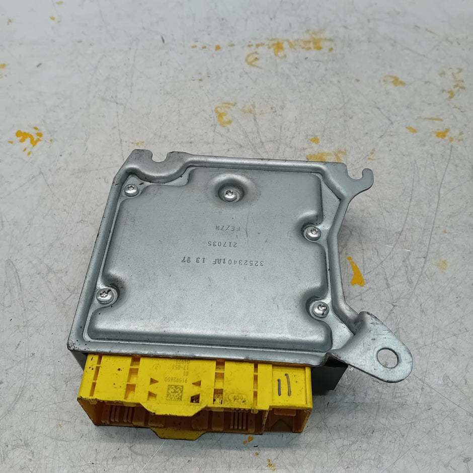 MERCEDES C-CLASS AIRBAG CONTROL MODULE W205 A2059009527 FM001104