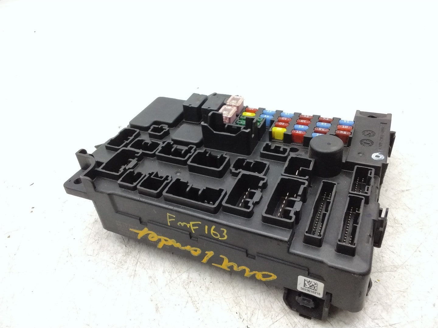 MITSUBISHI OUTLANDER FUSE RELAY  BOX  8637A869  FMF163