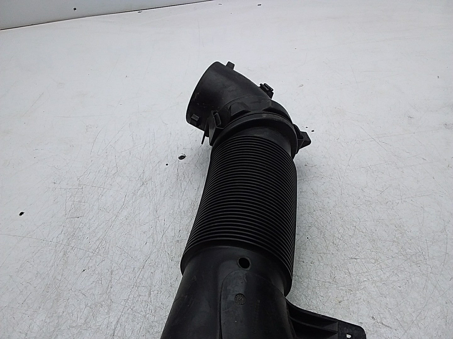 MERCEDES BENZ GLC W253 AIR INTAKE TUBE A6510902000 FMI54