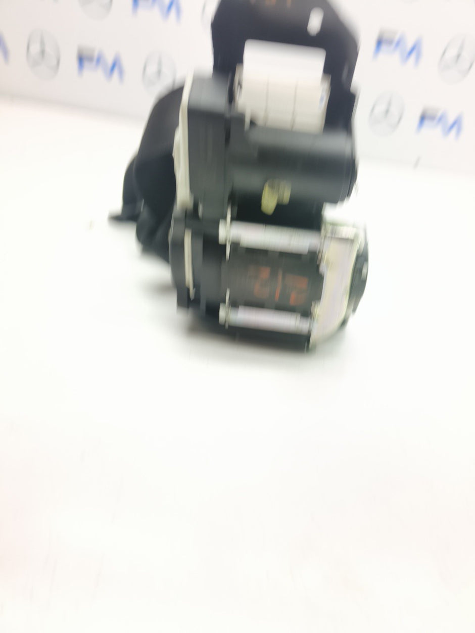 MERCEDES E CLASS W212  SEAT BELT FRONT LEFT PASSENGER SIDE A2128609185 FMS18 NSF