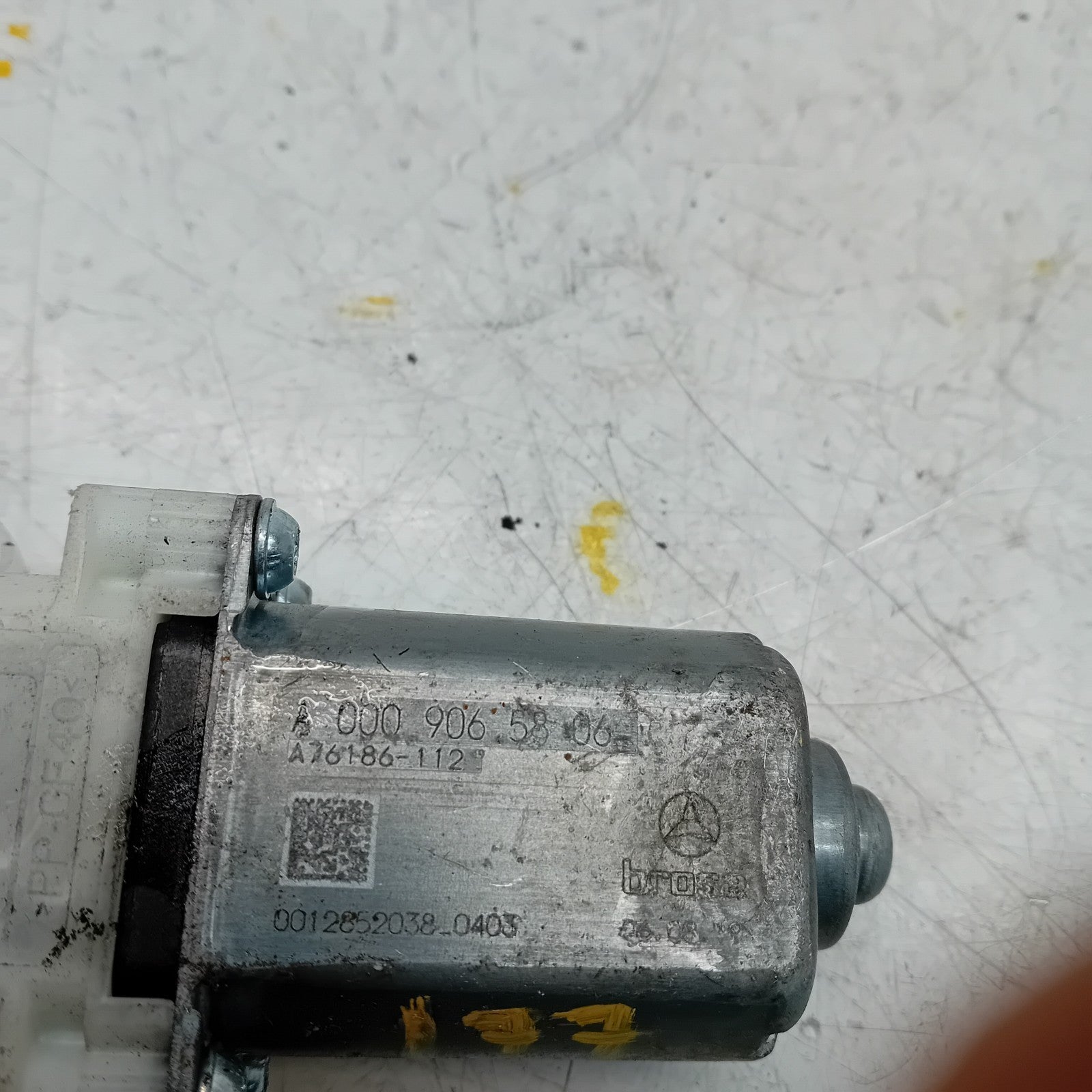 MERCEDES C E-CLASS W213 W205 PASSENGER FRONT WINDOW MOTOR A0009065806 FM00944
