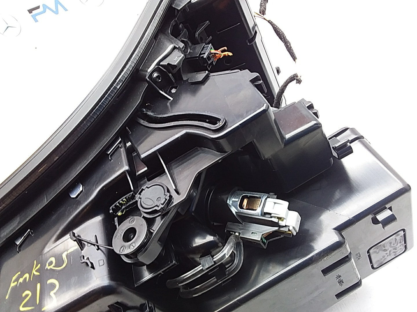 2016-2019 MERCEDES E CLASS W213 CENTRE  CONSOLE  A2139054603 FMK05