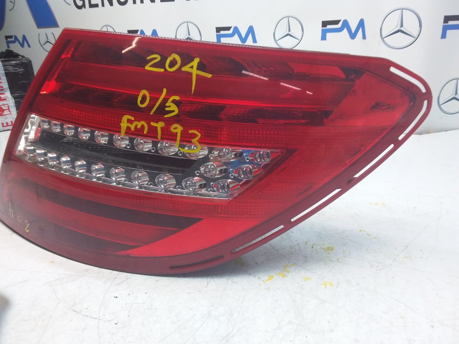 MERCEDES  C-CLASS W204 2011 REAR PASSENGER N/S TAIL LIGHT A2048205464 FMT92