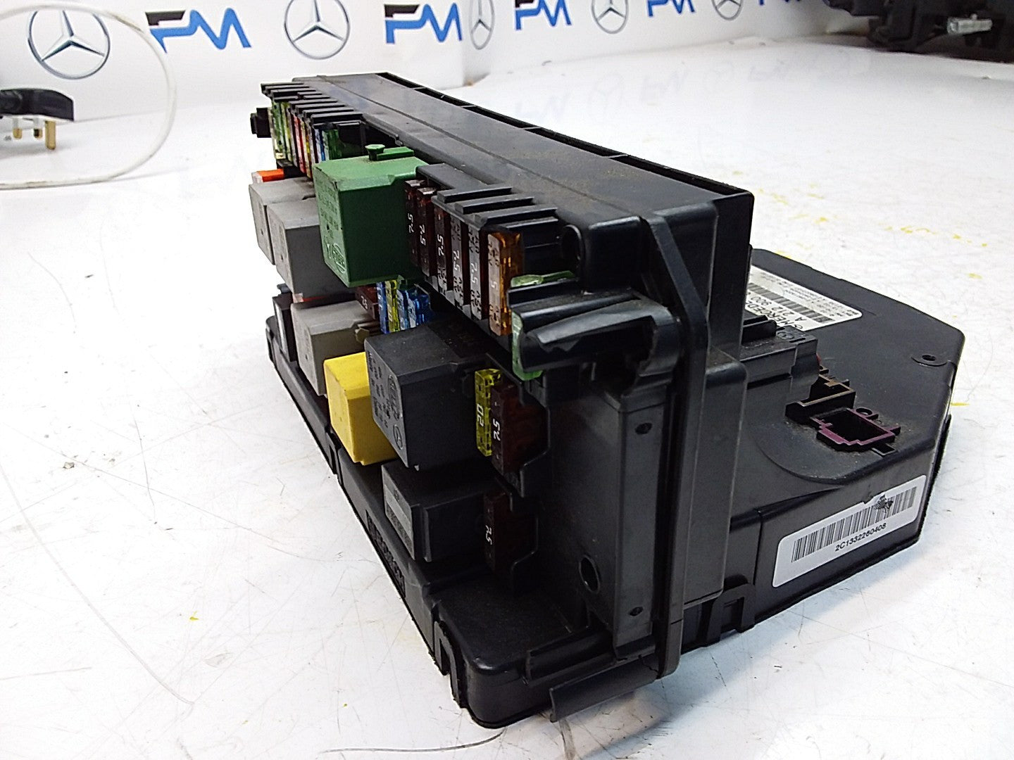 Mercedes E-CLASS W212 Fuse  Box RELAY A2129006824 FMF97