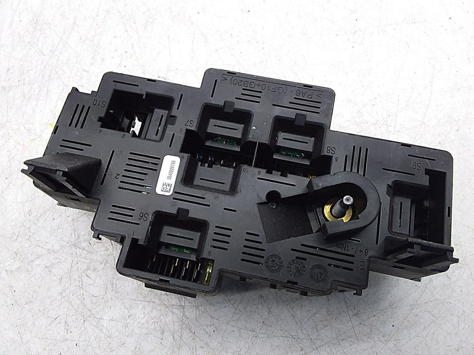 MERCEDES BENZ E-CLASS W213 2016 ONWARDS FUSE RELAY BOX  A2139065706 FMF138