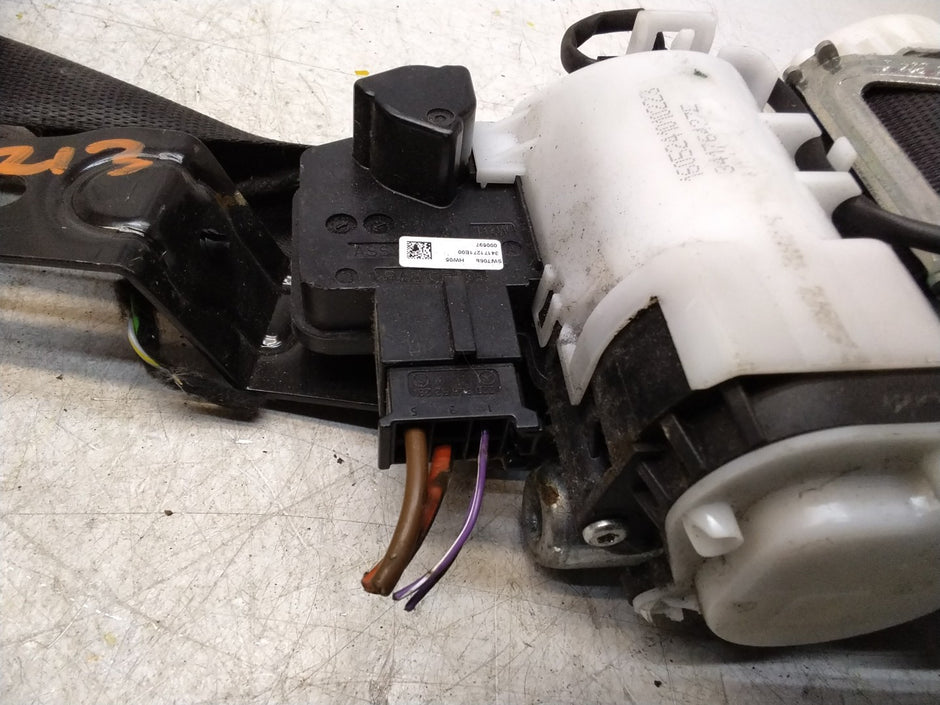 MERCEDES E-CLASS W213 DSL AUTO SEAT BELT FRONT RIGHT A2138605600  FMS421 OSF