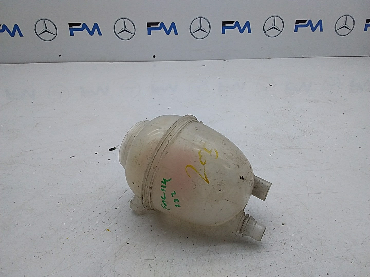 MERCEDES BENZ S-CLASS W222 COOLANT EXPANSION TANK 2014ONWARDS A2225000549 FMC114