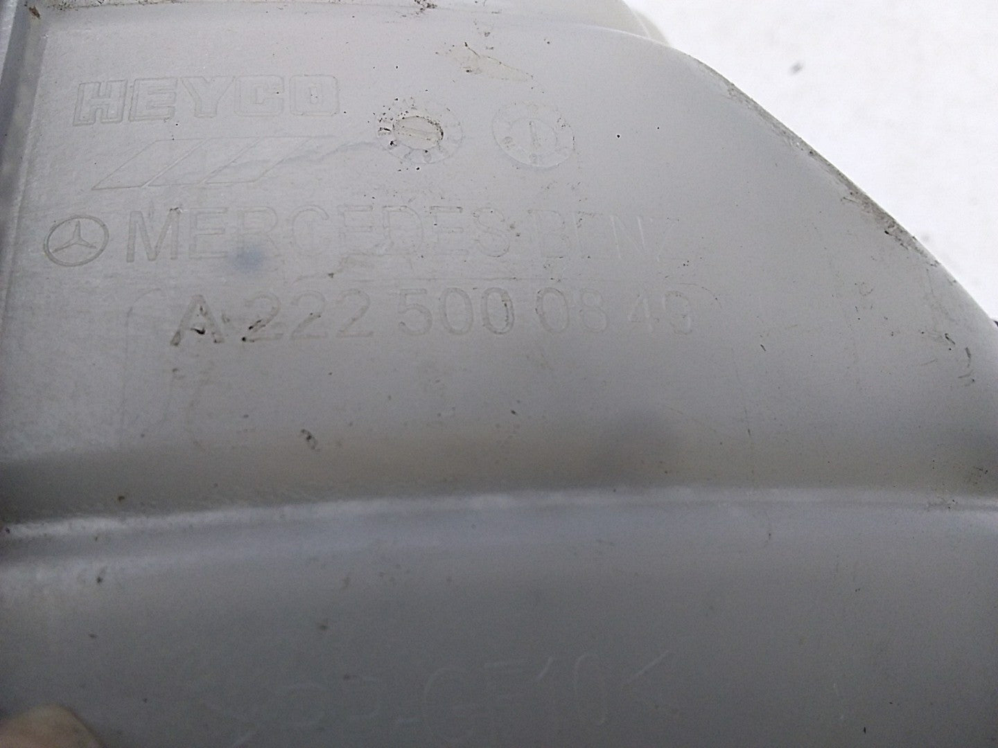 MERCEDES BENZ S-CLASS W222 COOLANT EXPANSION TANK 2014 ONWARDS A2225000849 FMC91
