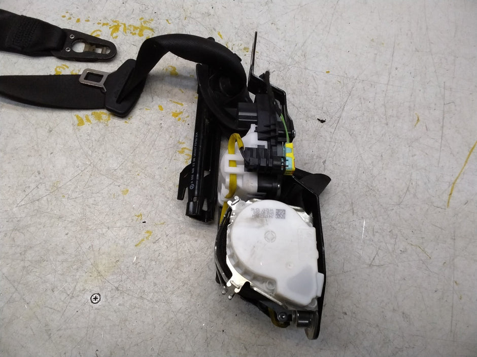 MERCEDES E-CLASS W213 E220 FRONT RIGHT DRIVER SEATBELT A2138600701 FMS413 OSR