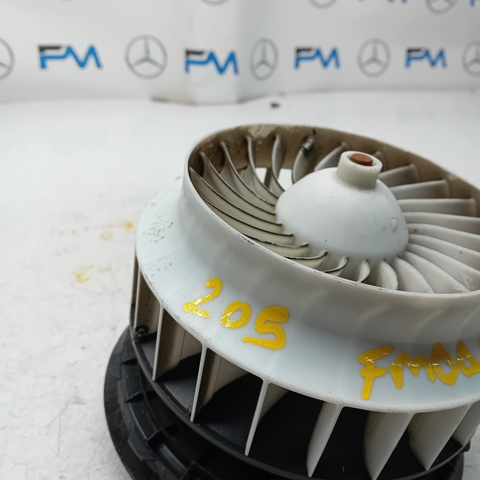 MERCEDES BENZ W205 C-CLASS INTERIOR BLOWER HEATER FAN 0130309002 FM00970