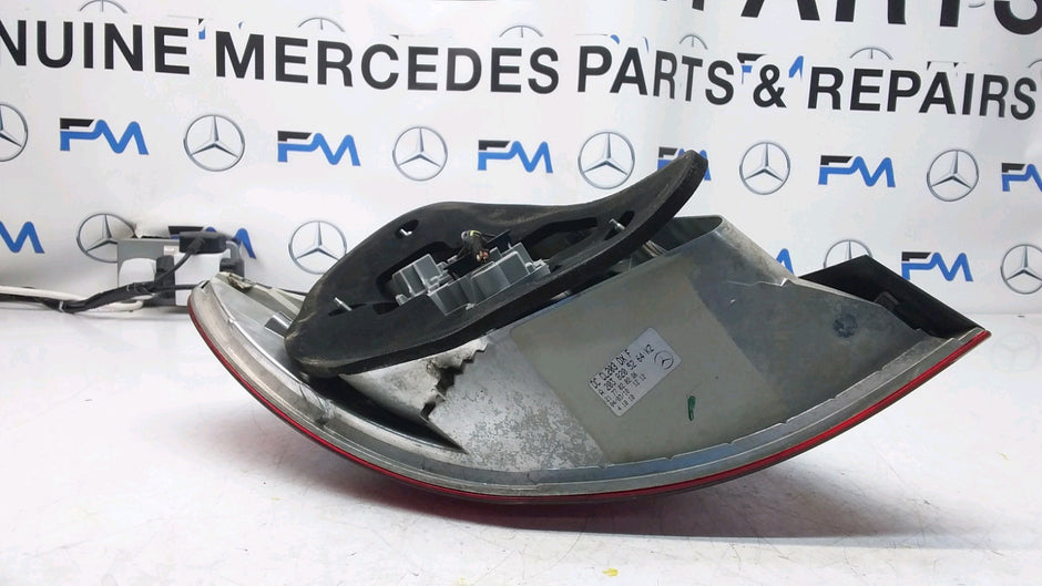 MERCEDES CLC W203 2010 DRIVER OS REAR TAIL LIGHT A2038205264 FMT156