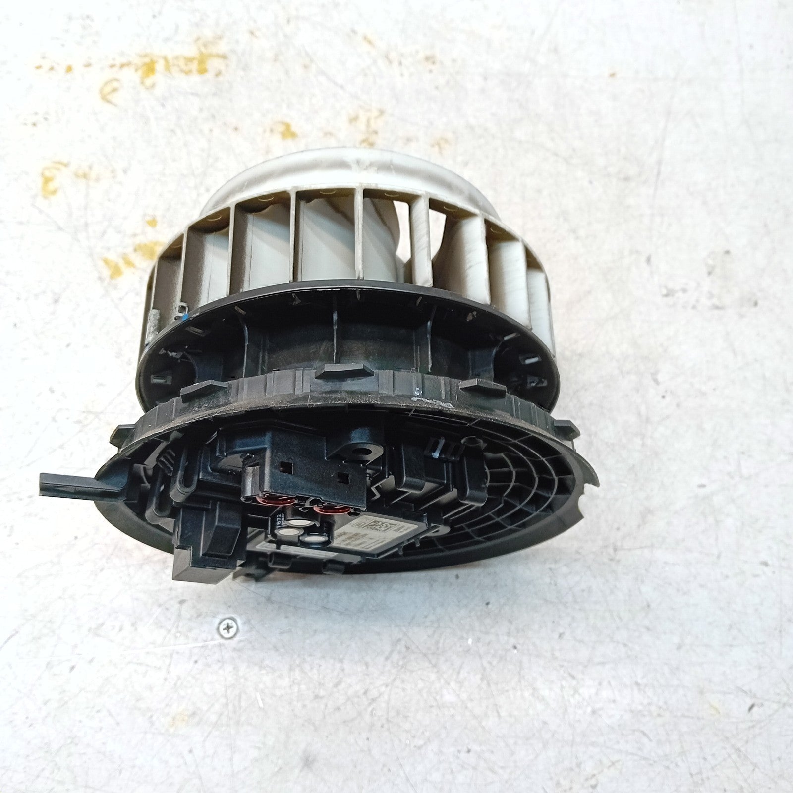 MERCEDES BENZ W205 C-CLASS INTERIOR BLOWER HEATER FAN 0130309005 FM00971