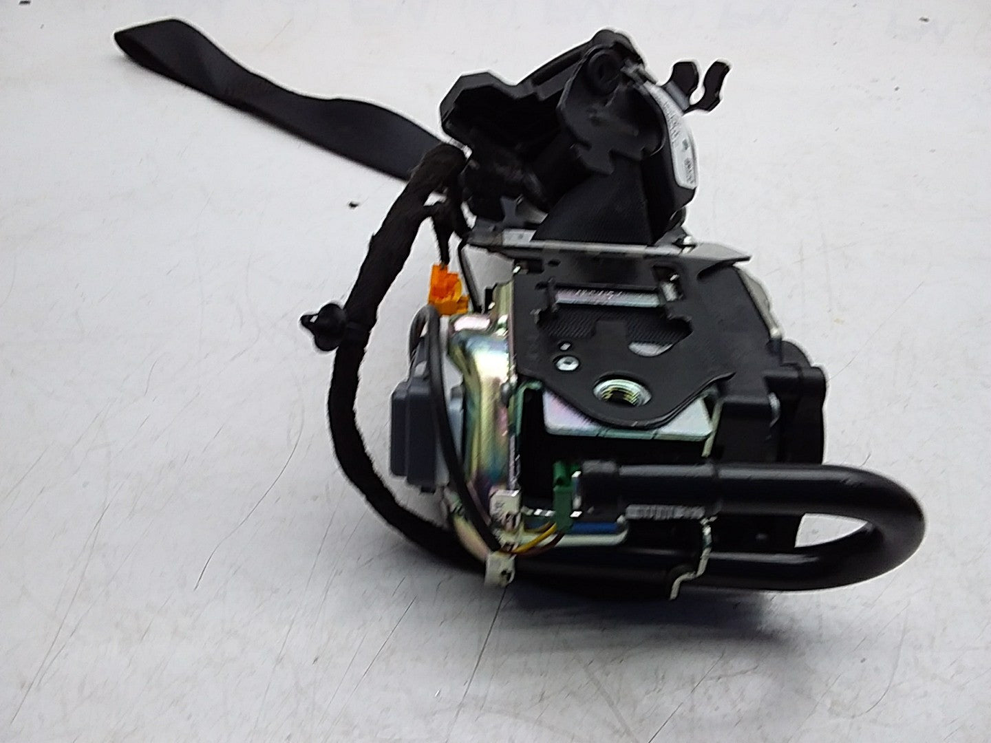 MERCEDES E-CLASS W238 SEAT BELT FRONT RIGHT DRIVER SIDE A2388602900 FMS249 OSF