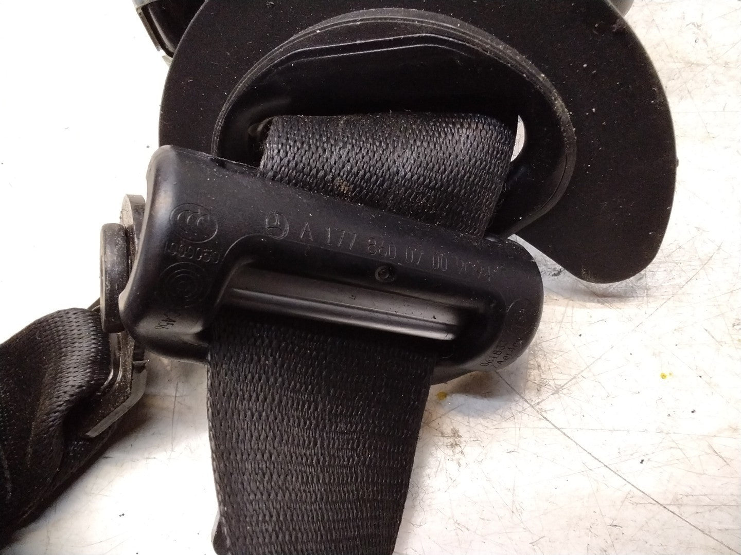 MERCEDES A CLASS  FRONT LEFT SEAT BELT WITH PRETENSIONER A1778600700 FMS405 NSF