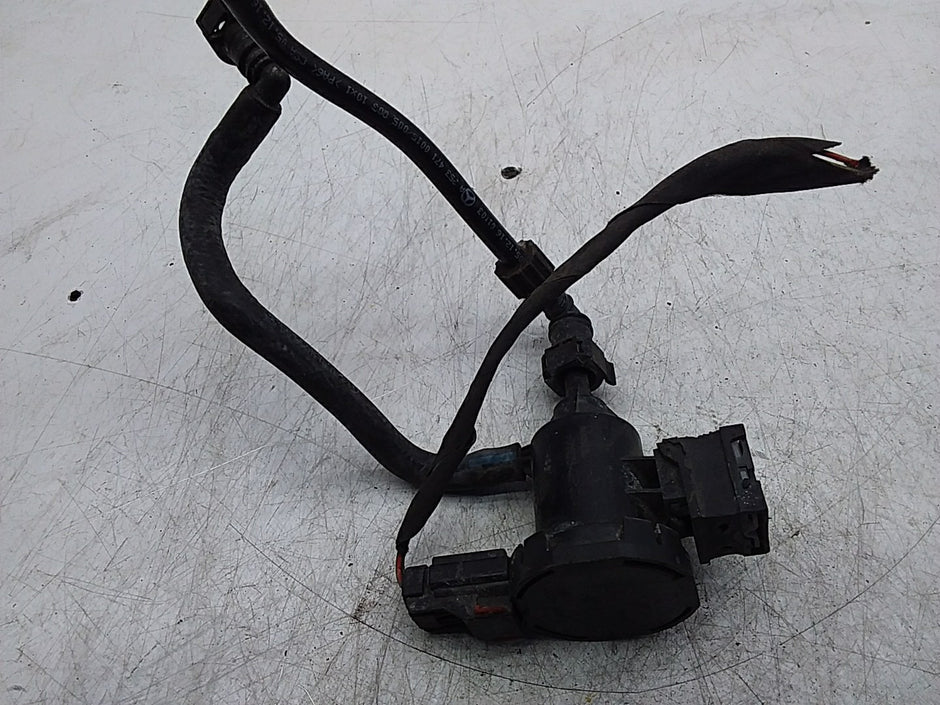 MERCEDES BENZ E-CLASS PURGE VALVE W207 E200 COUPE PURGE VALVE  A0014760532 FMR14