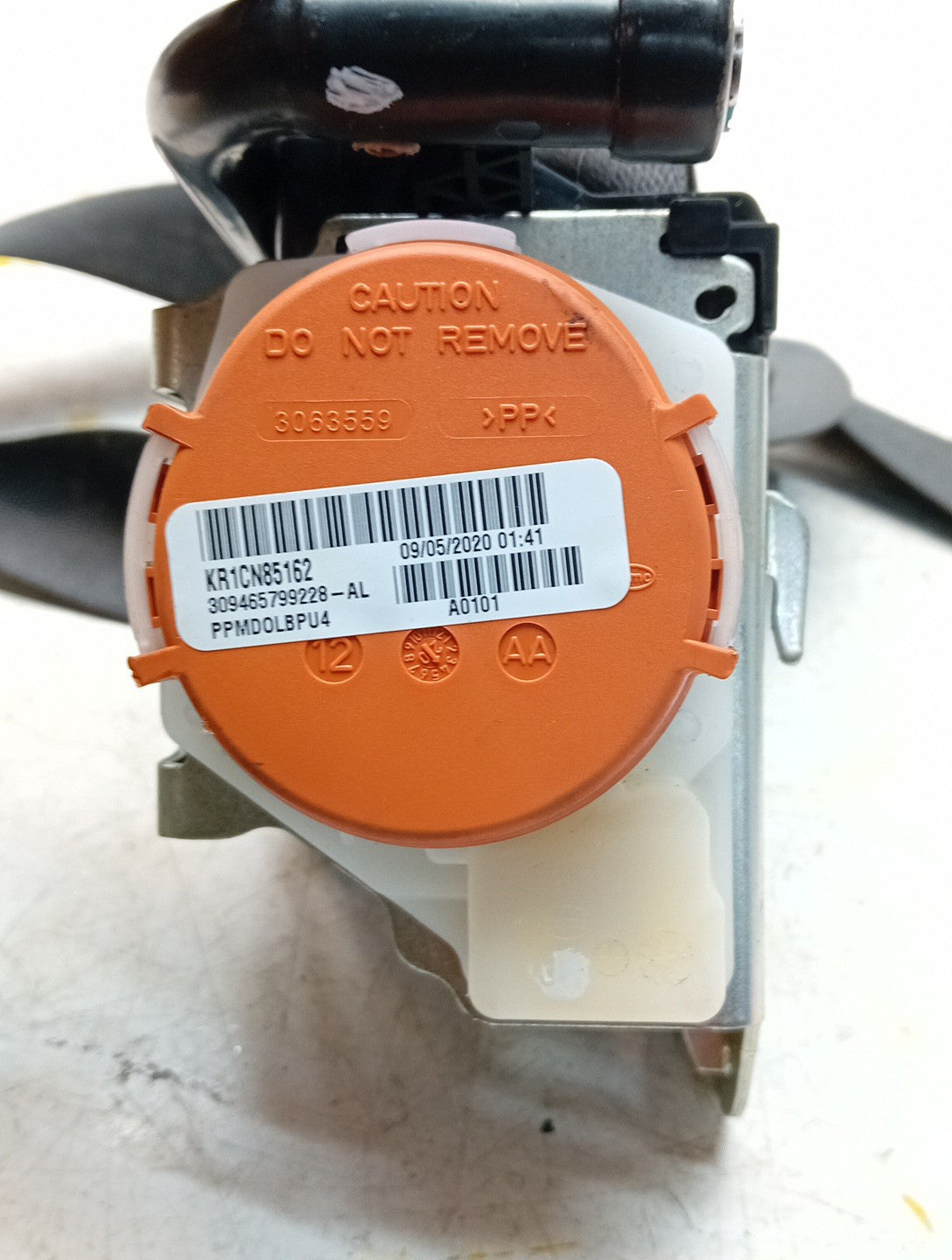 MERCEDES A-CLASS  FRONT LEFT SEAT BELT WITH PRETENSIONER A1778600700 FMS84 NSF