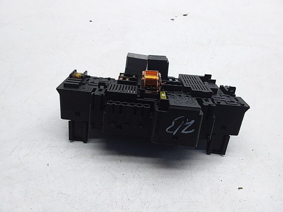 MERCEDES BENZ E-CLASS W213 2016ONWARDS FUSE RELAY BOX  A2139062202 FMF129