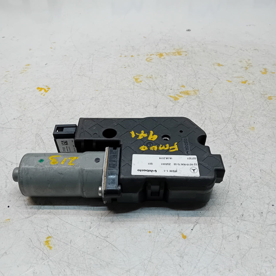 MERCEDES BENZ E-CLASS W213 2016 SUNROOF MOTOR  A2139067003 FM00941