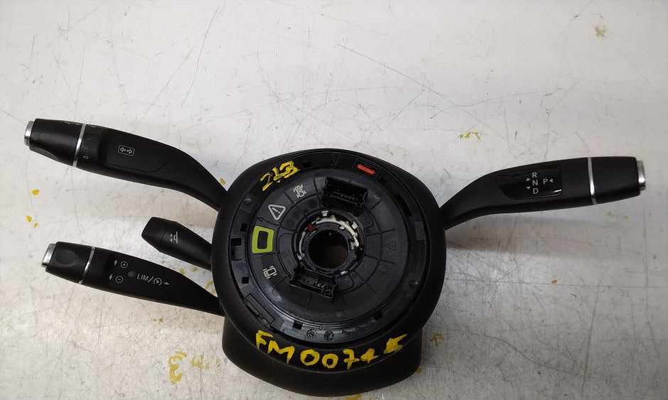 Mercedes Benz E-CLASS W213 INDICATOR/WIPER GEAR SELECT + SQUIB  2016 FM00745
