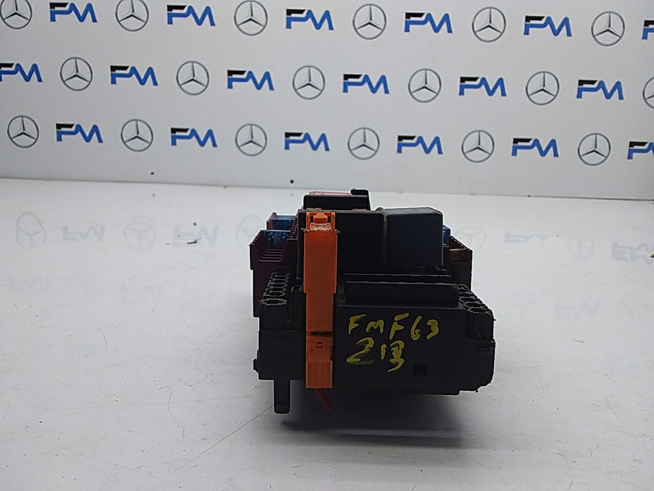 MERCEDES BENZ E-CLASS W213 FUSE BOX RELAY DISTRIBUTION BOX A2139068801 FMF63