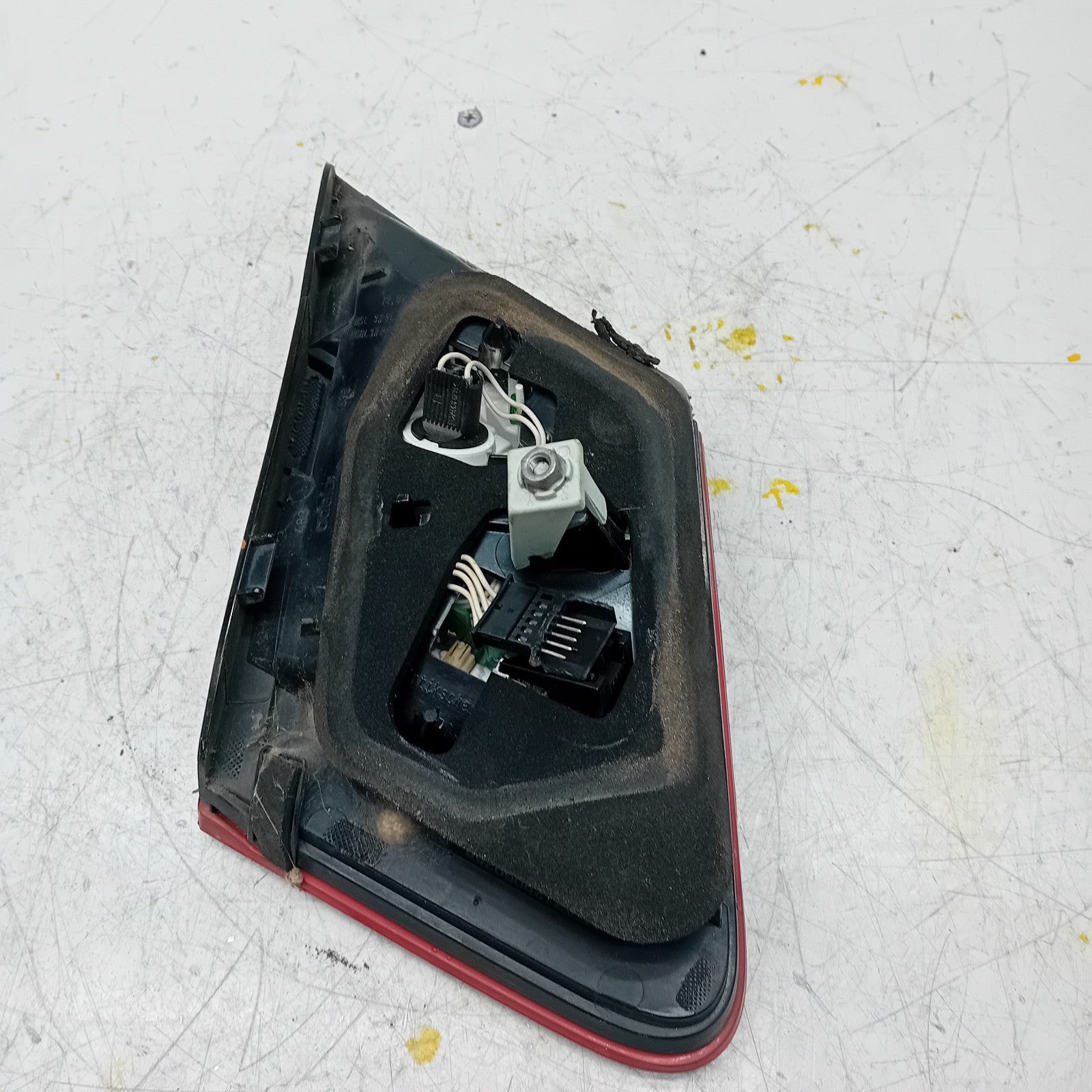 MERCEDES E-CLASS W212 DRIVER SIDE OS REAR TAIL LIGHT A2129060258 2012 FMT126