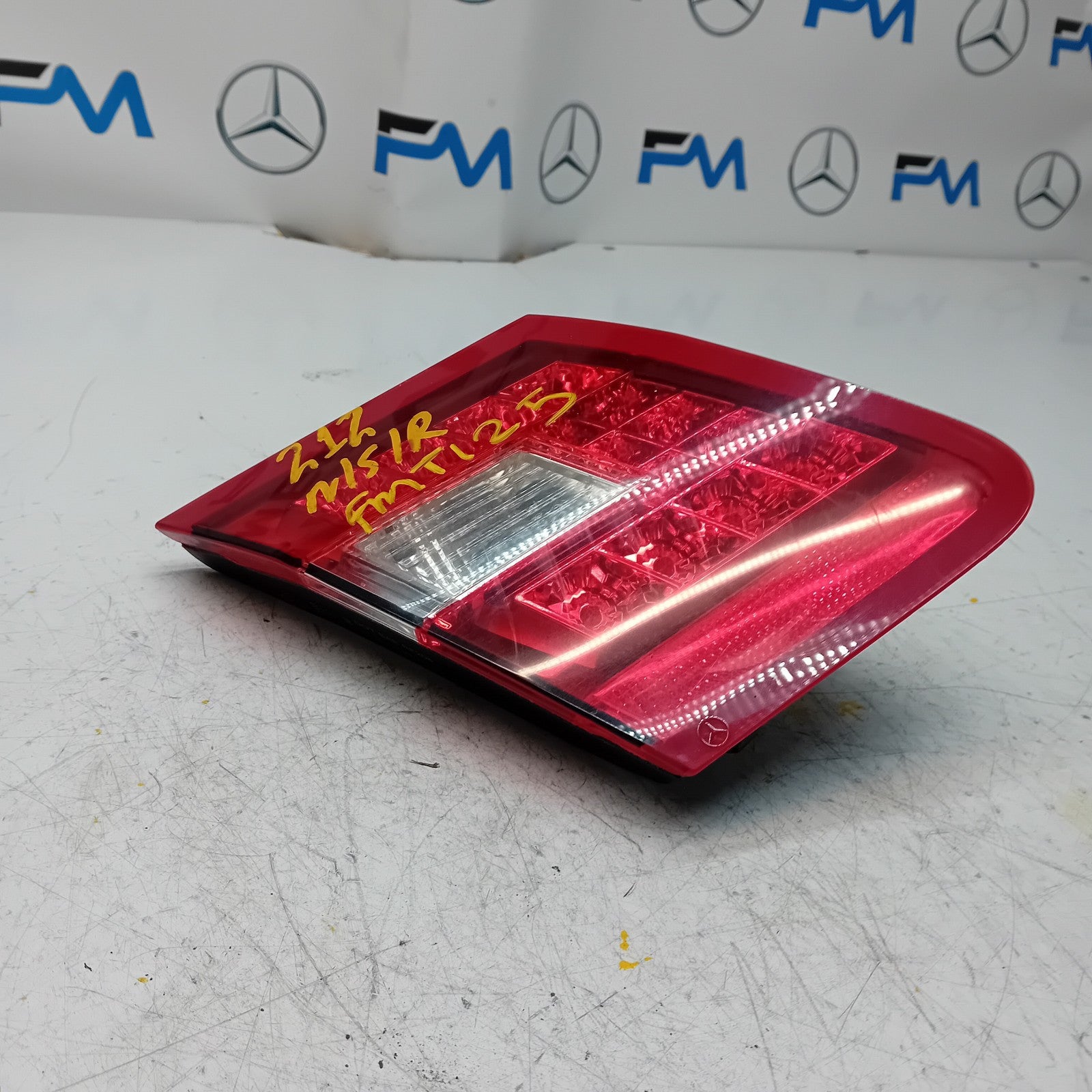 MERCEDES E-CLASS W212 DRIVER SIDE OS REAR TAIL LIGHT A2129060358 2012 FMT125
