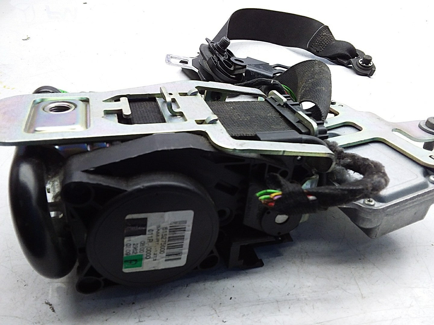 MERCEDES C-CLASS W204 SEAT BELT FRONT RIGHT DRIVER SIDE A2048606885 FMS240 OSF