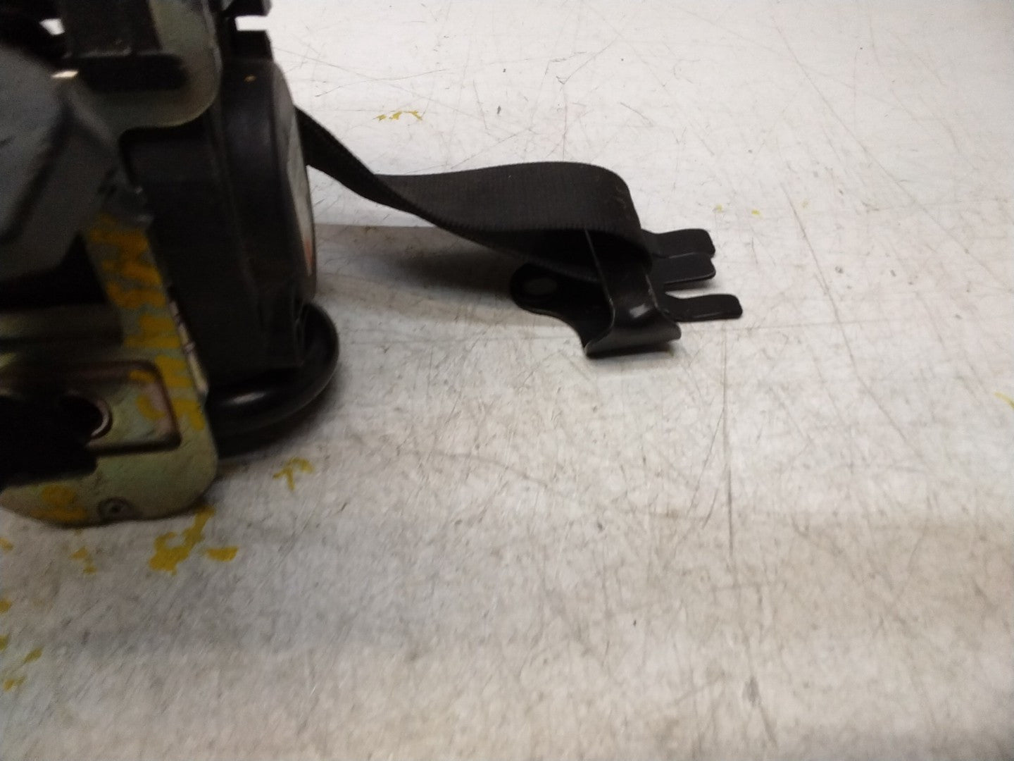 MERCEDES E CLASS W207 SEAT BELT FRONT LEFT PASSENGER A2078604185 FMS445 NSF