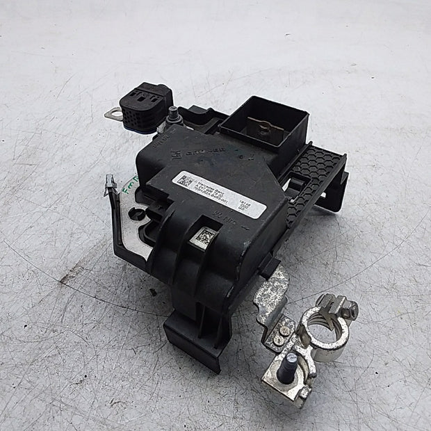 MERCEDES  B-CLASS W247 BATTERY TERMINAL LIMITER BRACKET UNIT A2479067502 FMR10