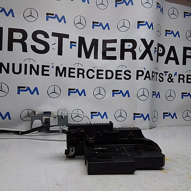 MERCEDES BENZ E-CLASS W212 FUSE BOX RELAY A2129003822 FMF108