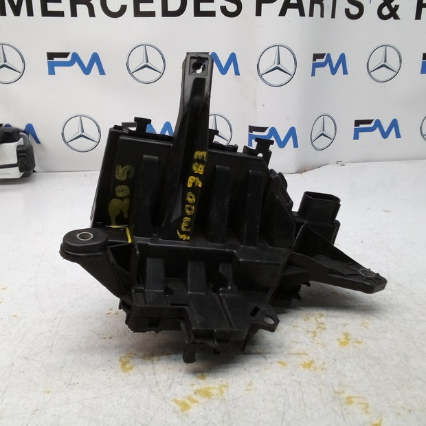 Mercedes C-CLASS W205 Fuse Relay Junction Box A2055402050 FM00793