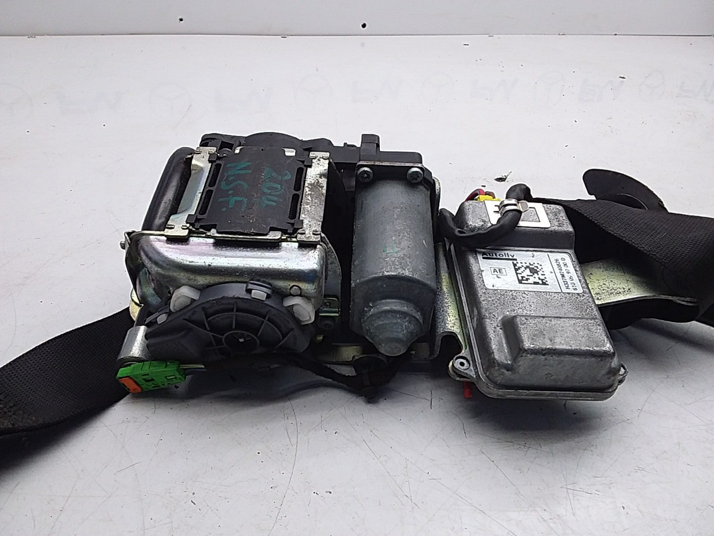 MERCEDES C-CLASS W204 SEAT BELT FRONT LEFT PASSENGER SIDE A2048606785 FMS212 NSF