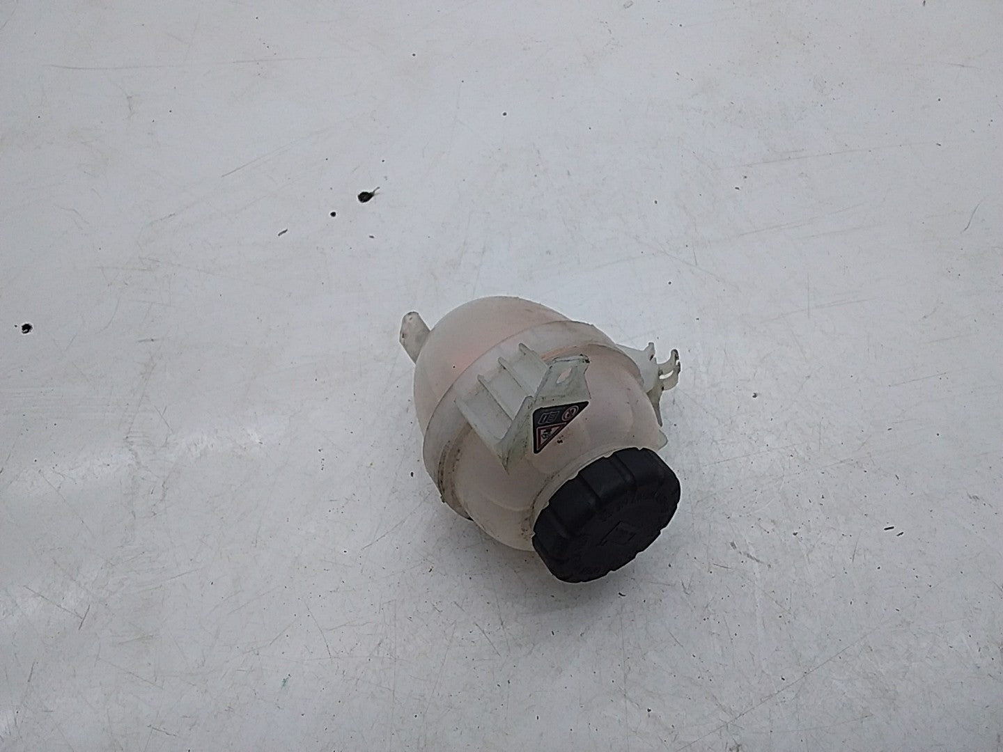 MERCEDES BENZ S-CLASS W222 COOLANT EXPANSION TANK 2014ONWARDS A2225000549 FMC115