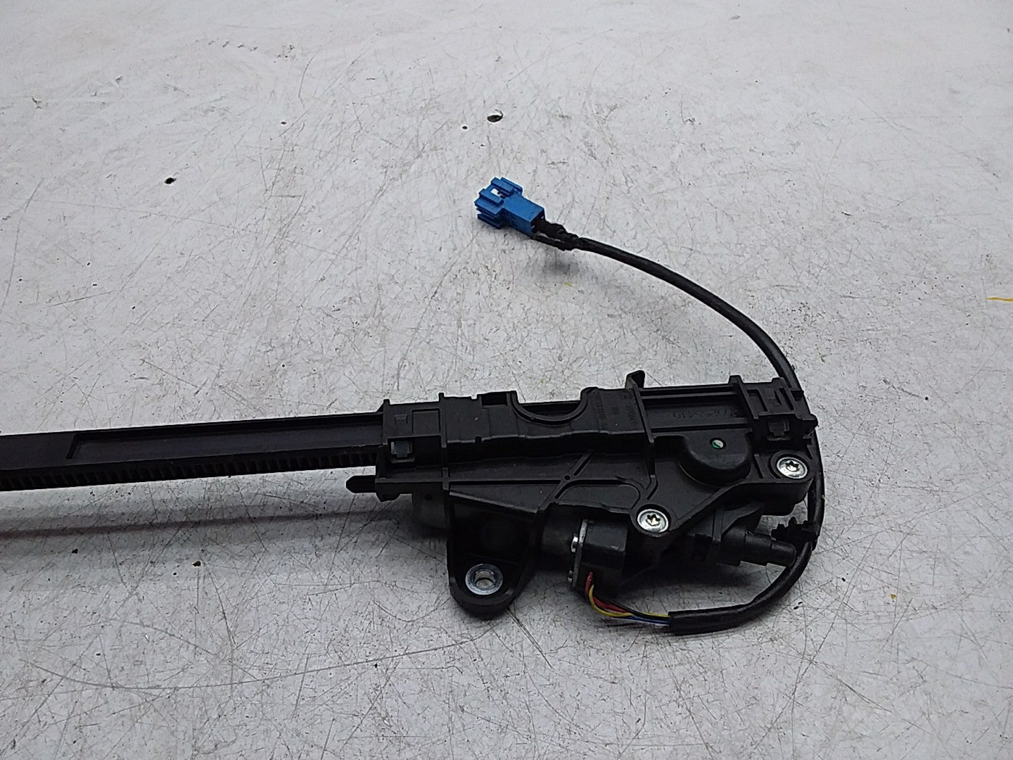 MERCEDES MERCEDES C-CLASS W205  SEAT BELT RETRACTOR 2058600282 FMR02