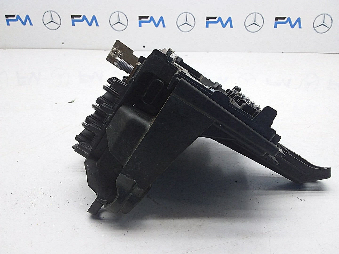 MERCEDES BENZ E-CLASS W213 FUSE BOX RELAY DISTRIBUTION BOX A2135403939 FMF45