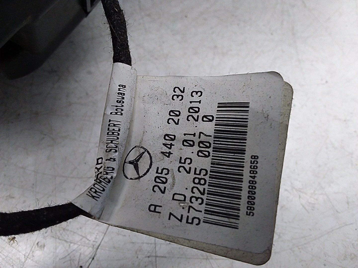 2016-2019 MERCEDES E CLASS W213 CENTRE  CONSOLE  A2054402032 FMK26 (DAMAGED)